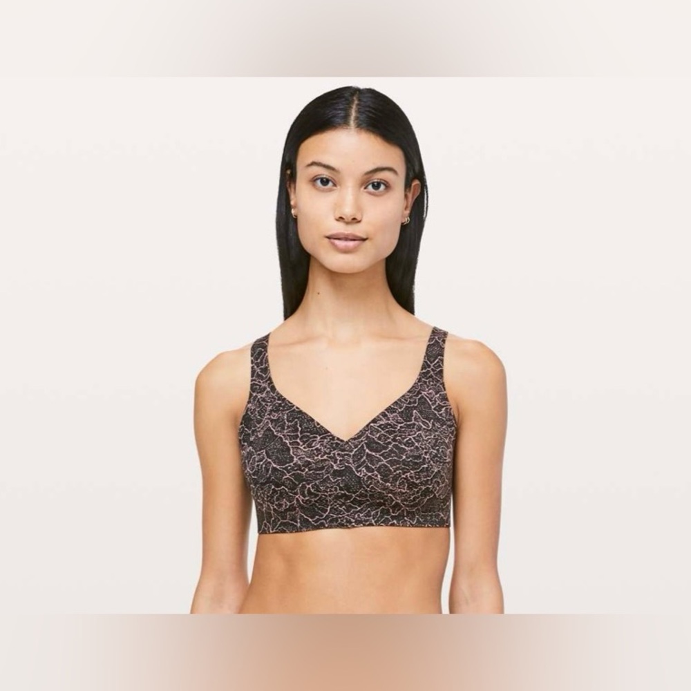 NWT Lululemon Like Nothing Bra